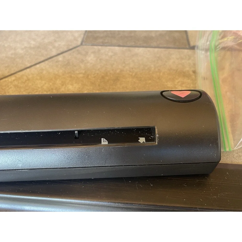Original Doxie scanner (model DX100
